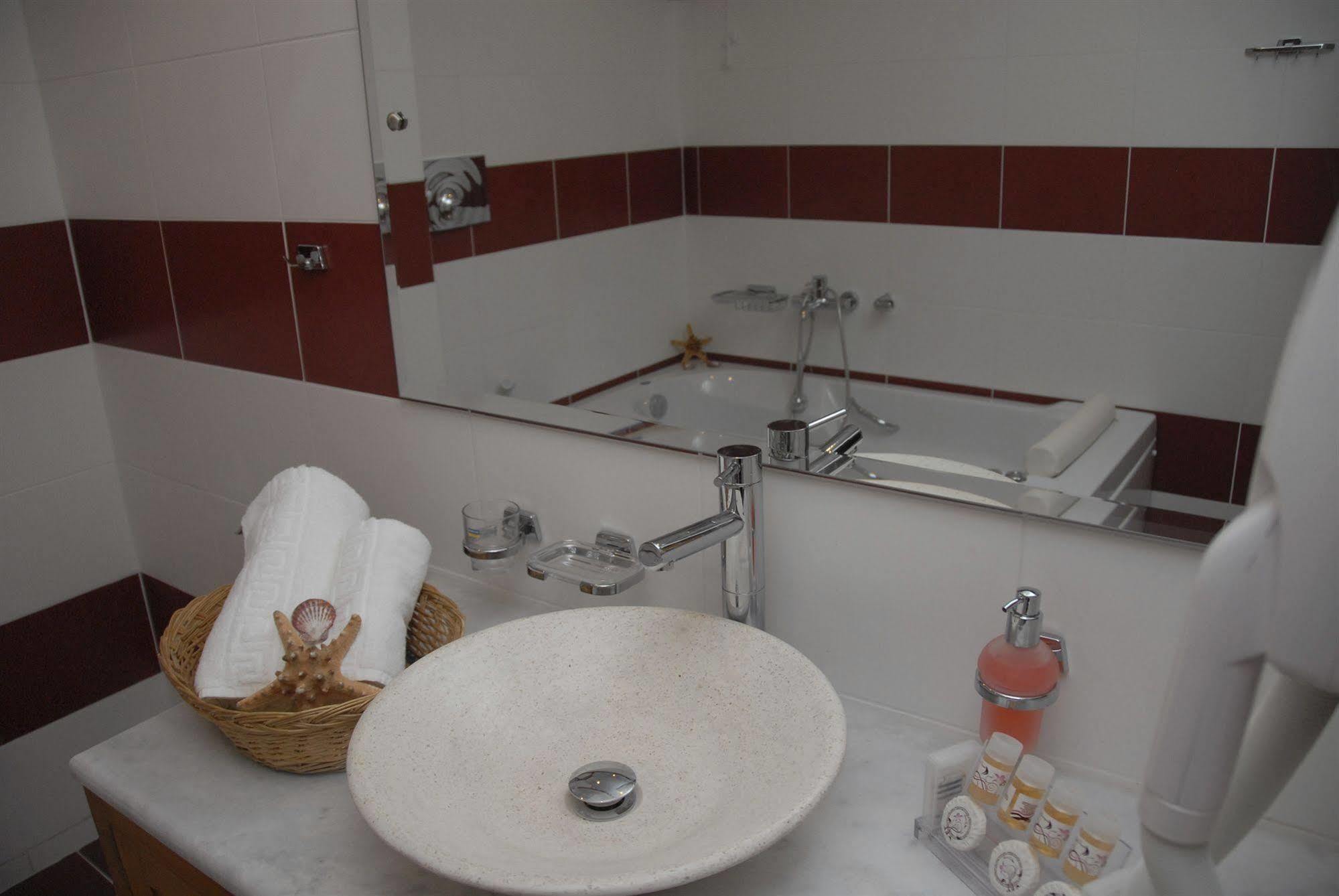 Ionian Princess Suites Hotel Acharavi  Dış mekan fotoğraf